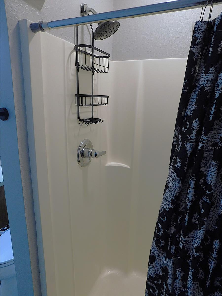 SILVER SPGS SHORES UN 20 - Residential