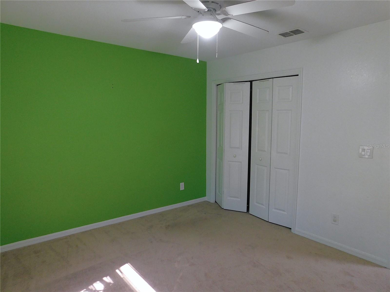 SILVER SPGS SHORES UN 20 - Residential