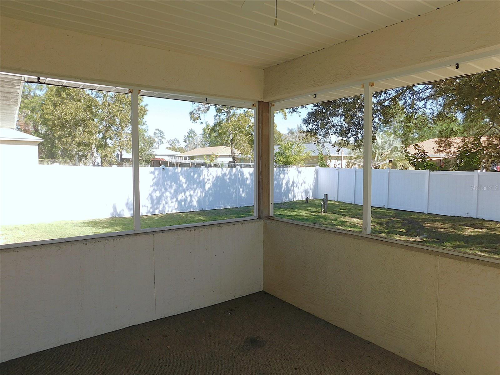 SILVER SPGS SHORES UN 20 - Residential