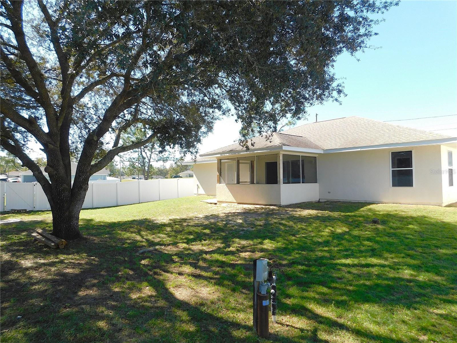 SILVER SPGS SHORES UN 20 - Residential