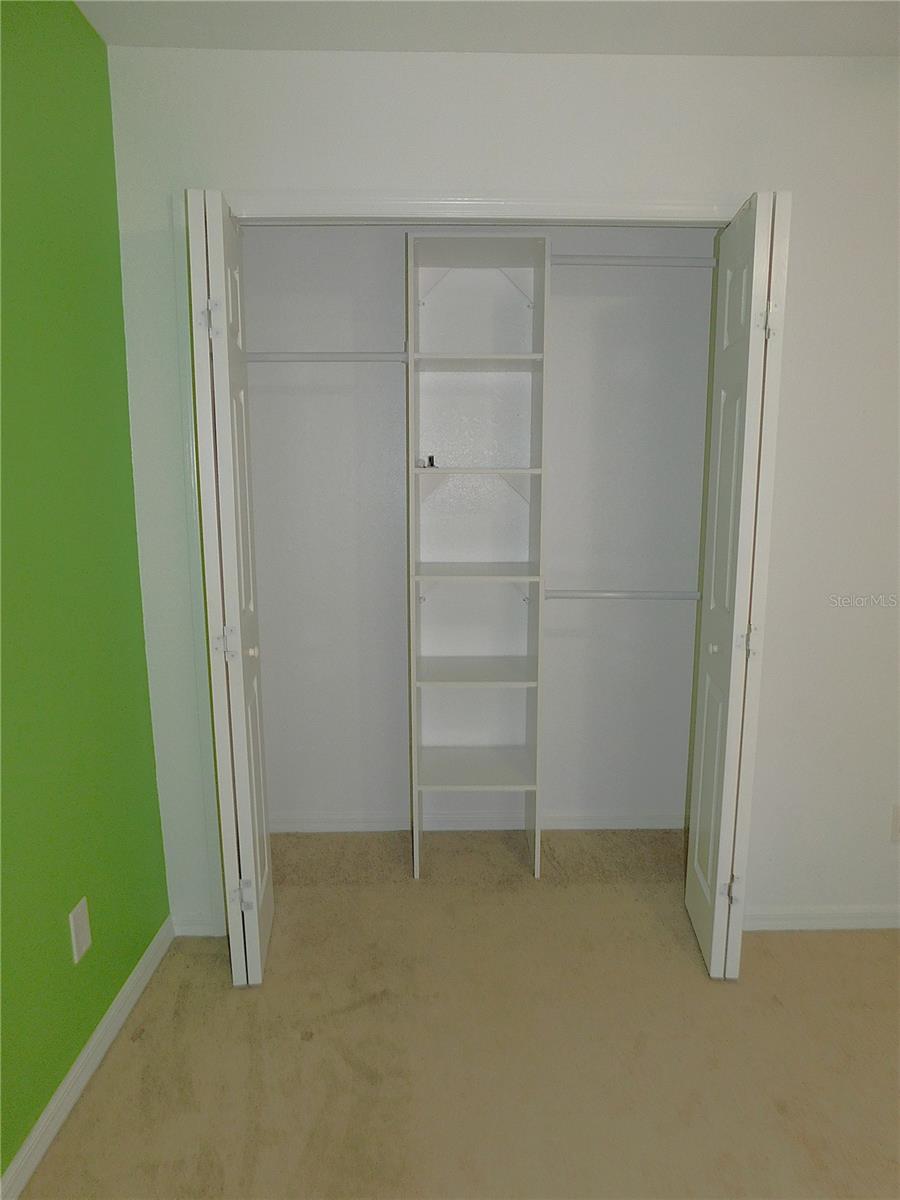 SILVER SPGS SHORES UN 20 - Residential