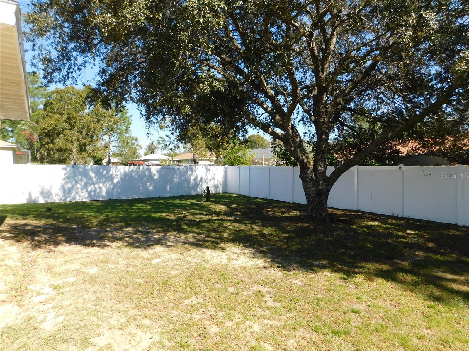 SILVER SPGS SHORES UN 20 - Residential