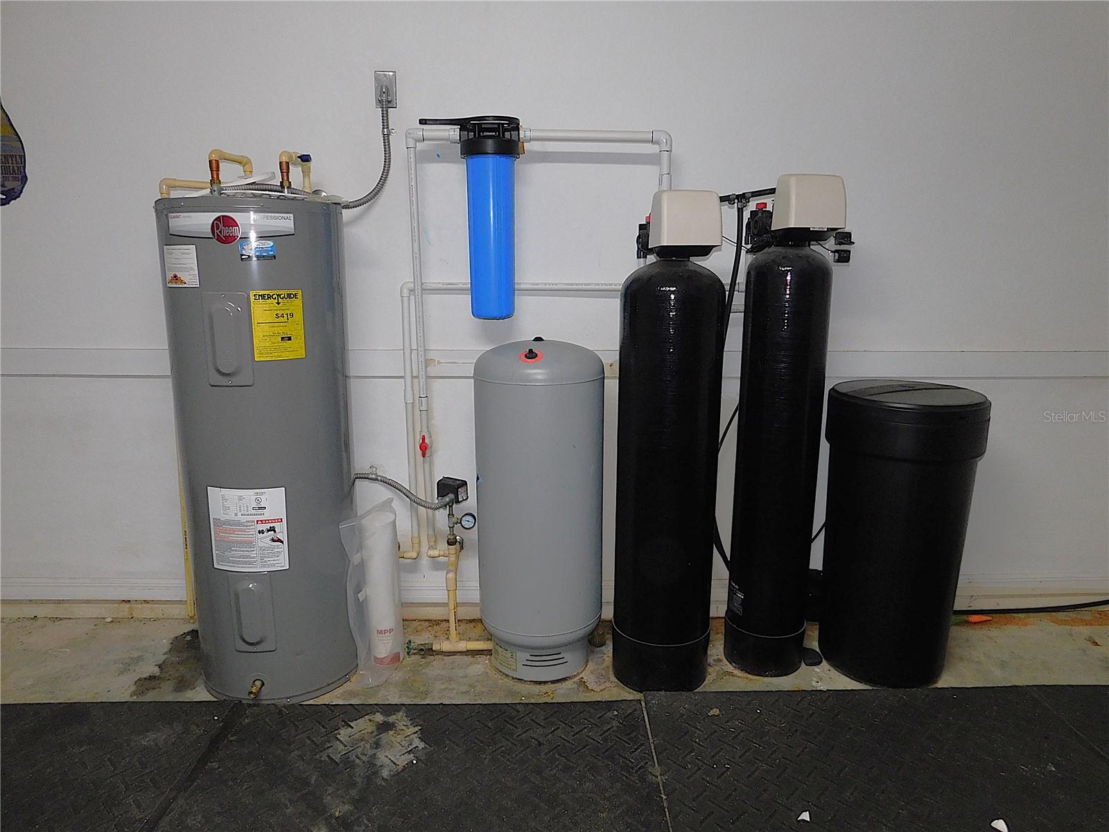 SILVER SPGS SHORES UN 20 - Residential