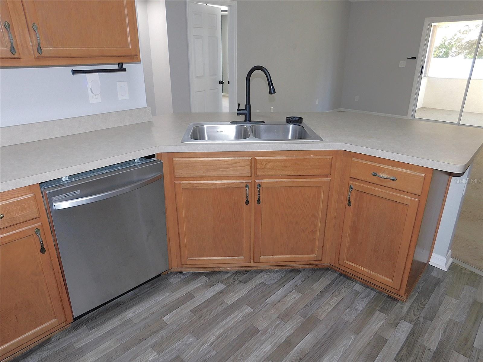 SILVER SPGS SHORES UN 20 - Residential