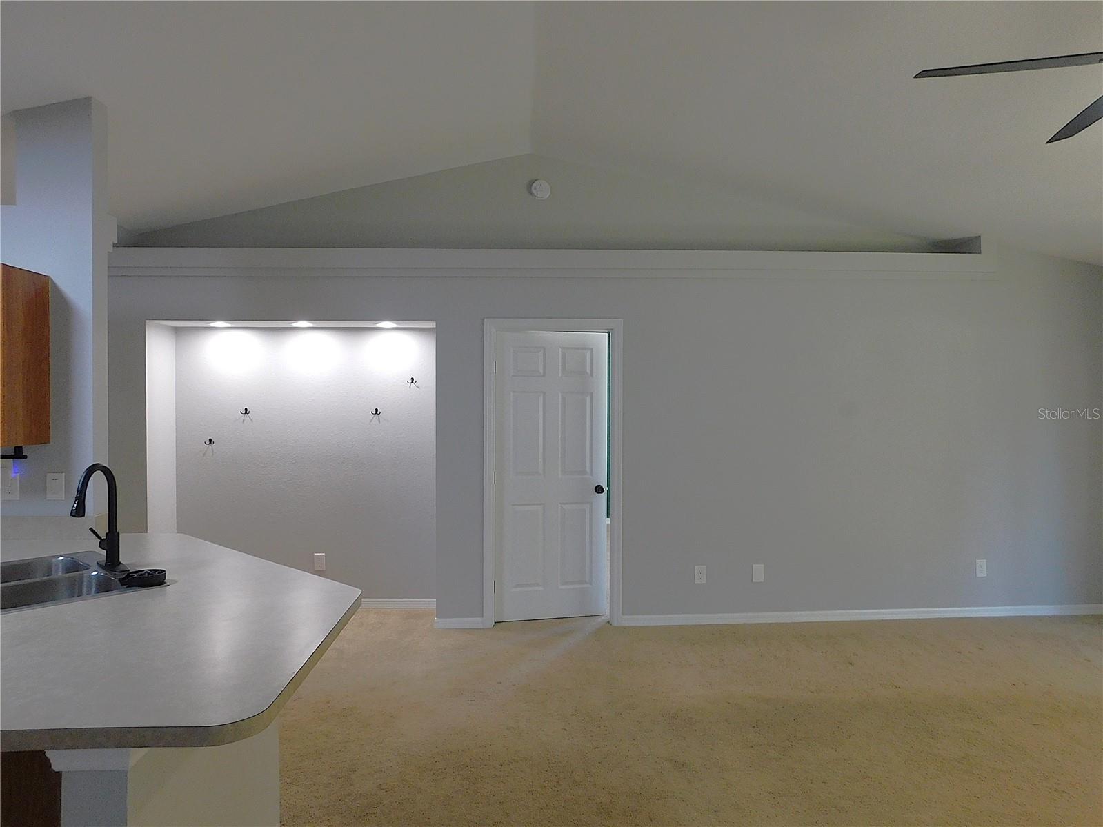 SILVER SPGS SHORES UN 20 - Residential