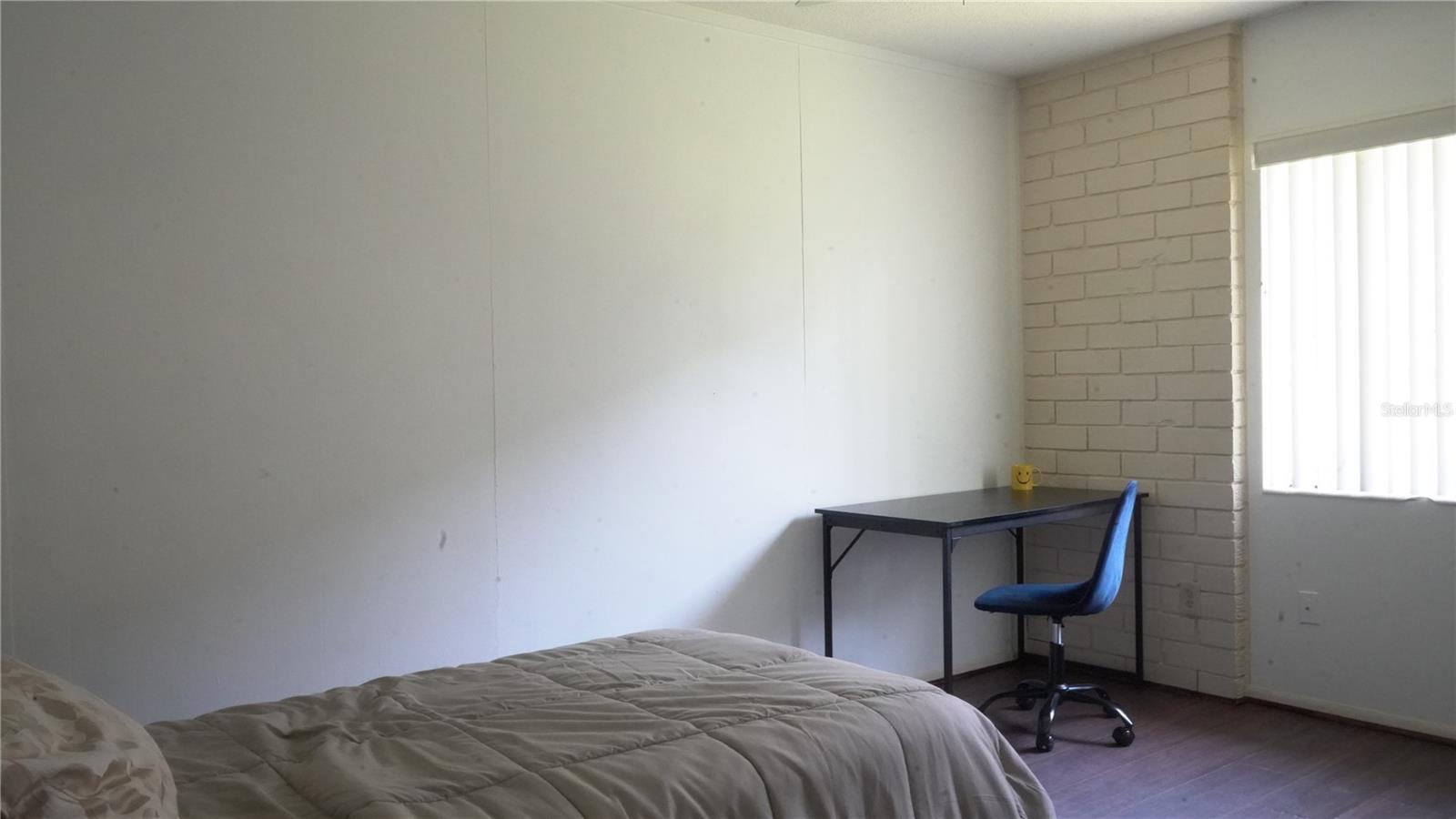 SUMMIT HOUSE - Residential Lease