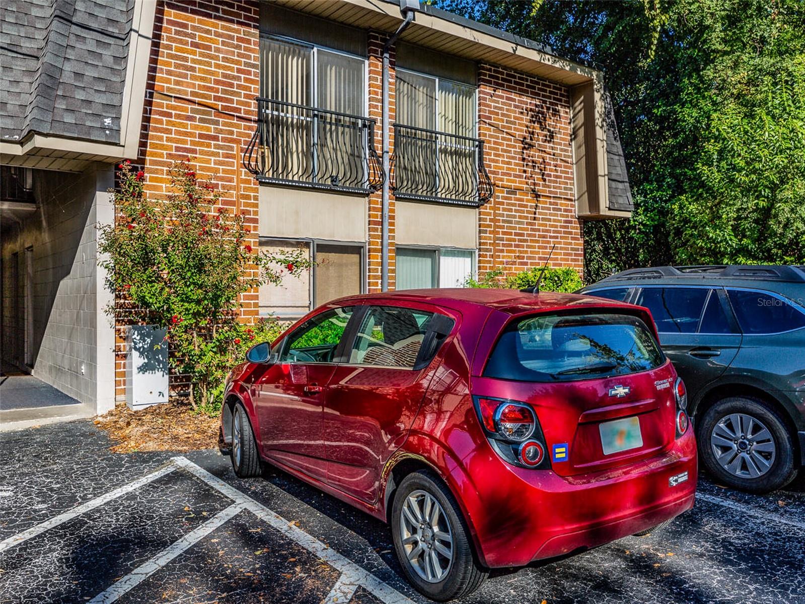 SUMMIT HOUSE - Residential Lease