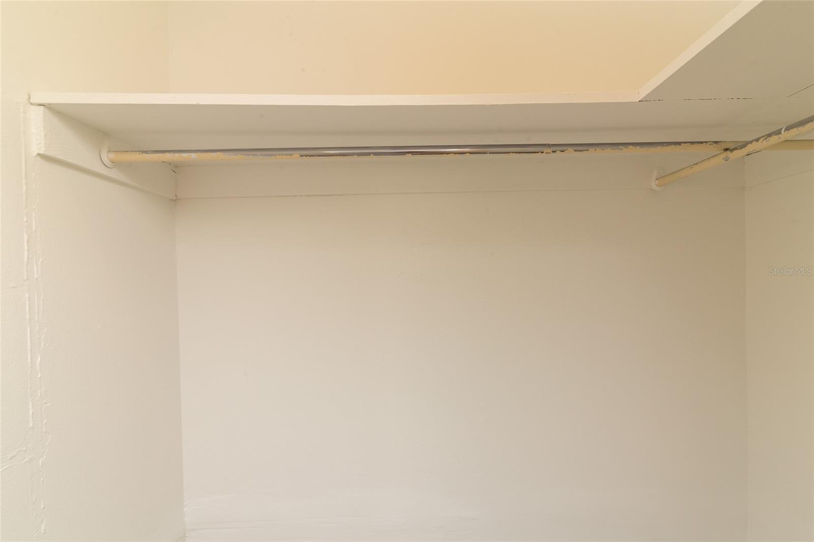 SUMMIT HOUSE - Residential Lease