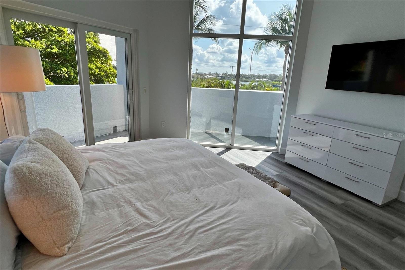THE HARBOR VILLAS AT DONA BAY - Residential