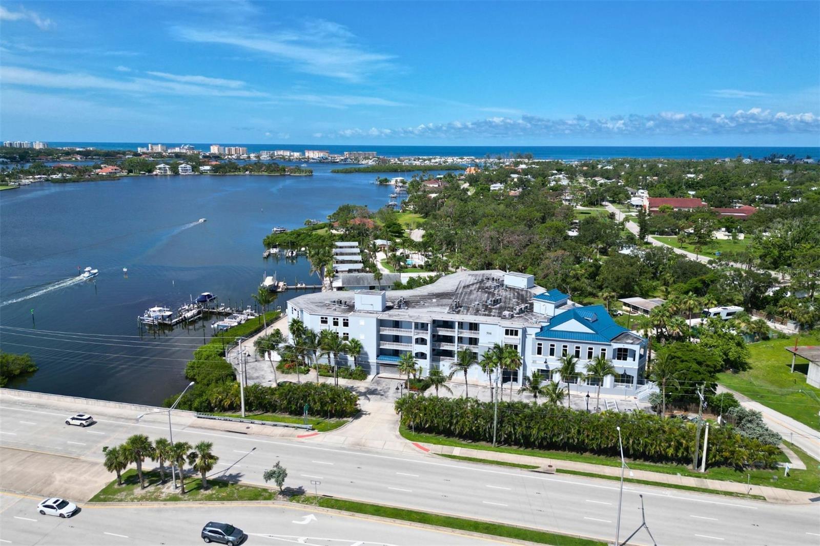 516 TAMIAMI TRAIL S 102