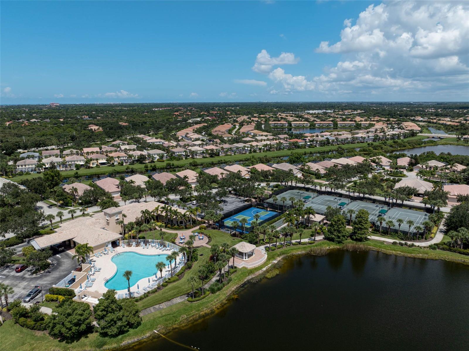 LAKESIDE AT ISLES ON PLMER RCH - Residential