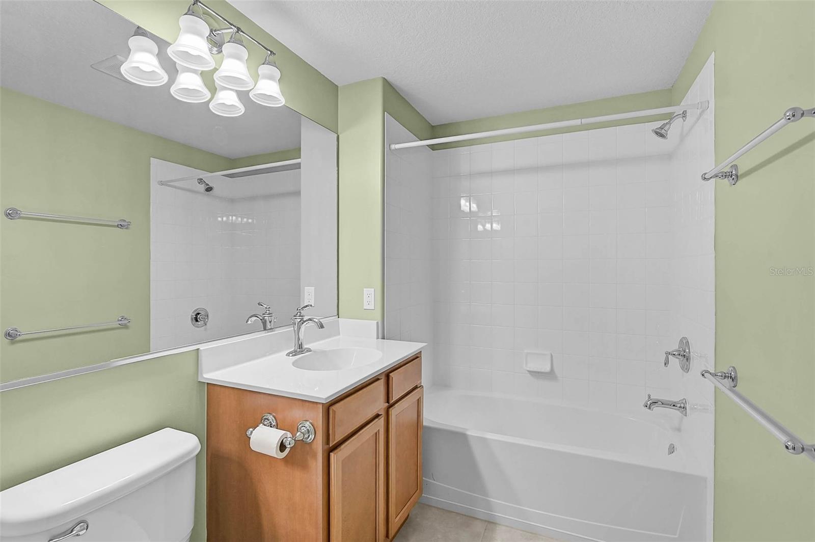 LAKESIDE AT ISLES ON PLMER RCH - Residential