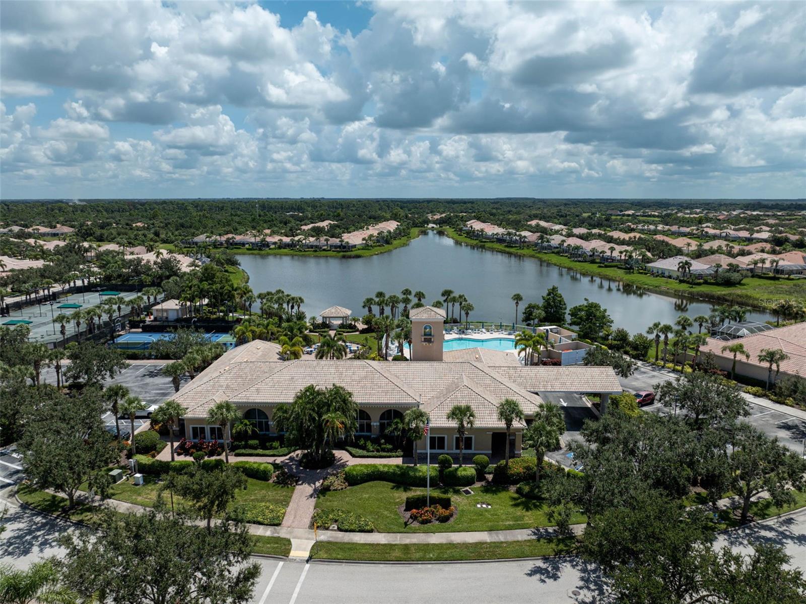 LAKESIDE AT ISLES ON PLMER RCH - Residential