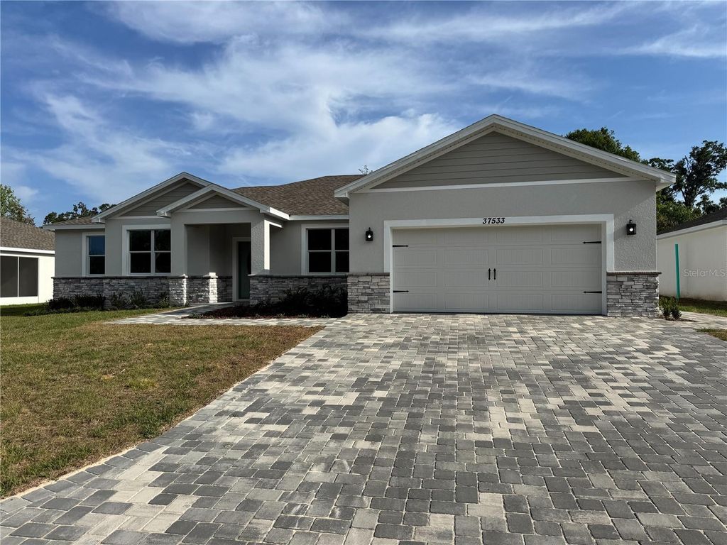 Photo of 37533 Teri Court, Dade City, FL 33525 (MLS # TB8379684)