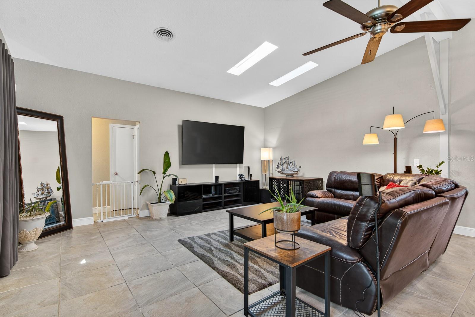BROOKHILL - Residential