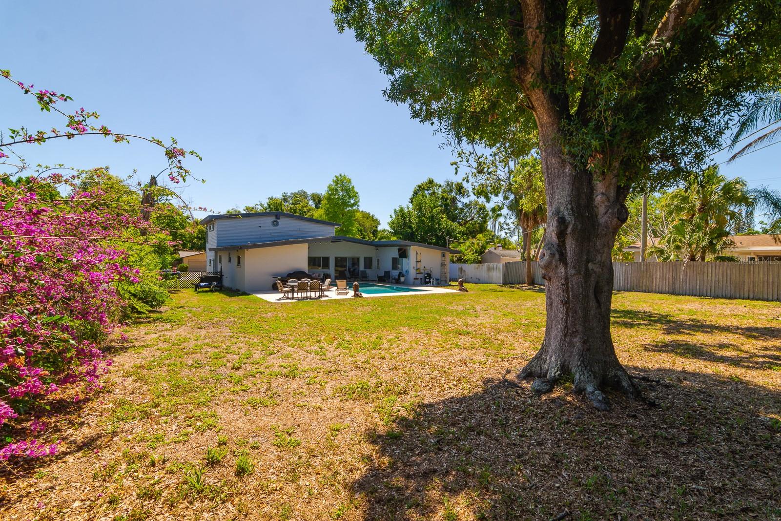 1424 S EVERGREEN AVENUE