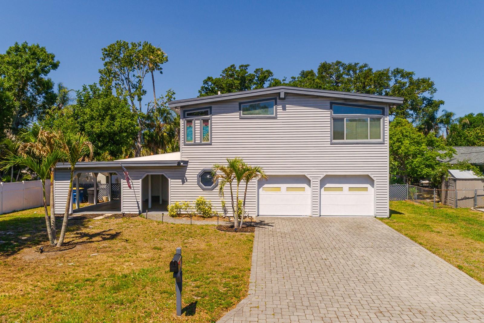 BROOKHILL - Residential