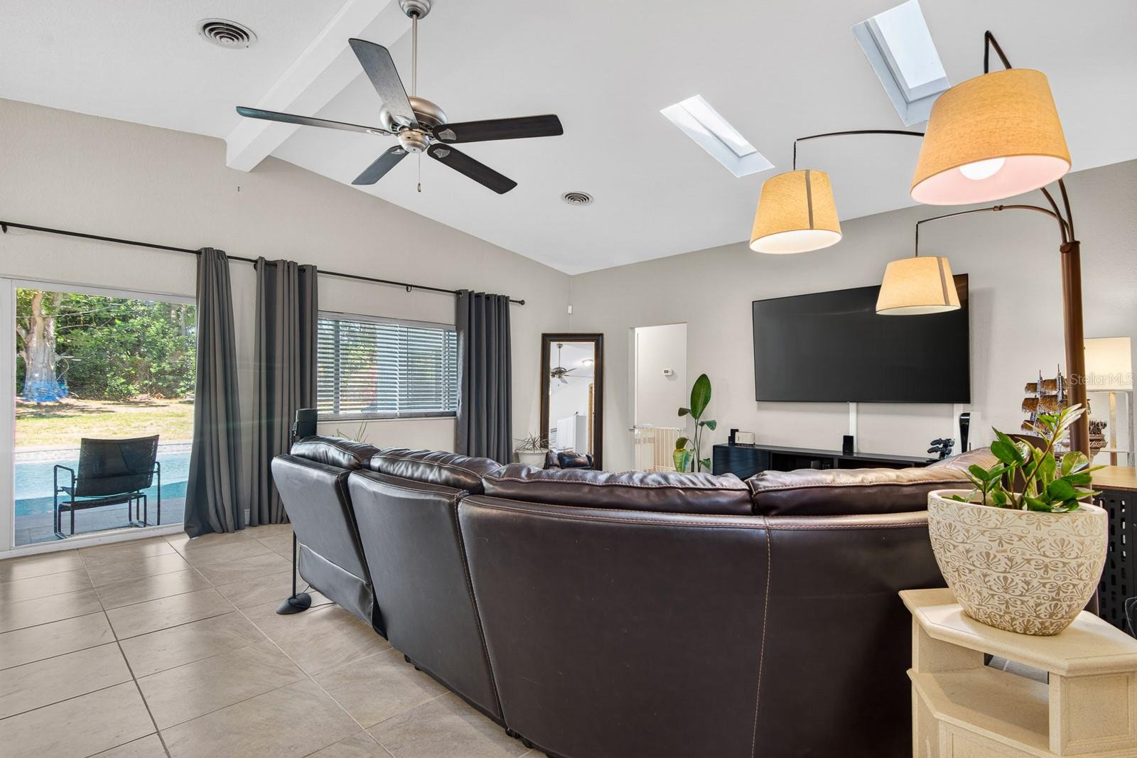 BROOKHILL - Residential