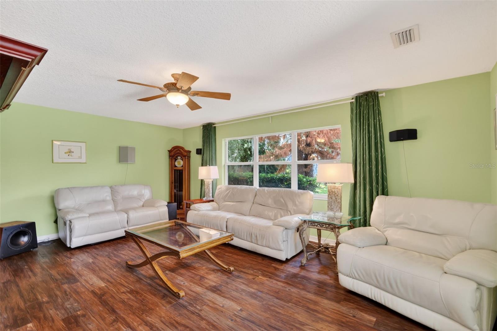 CRESCENT LAKE CLUB FIRST ADD - Residential
