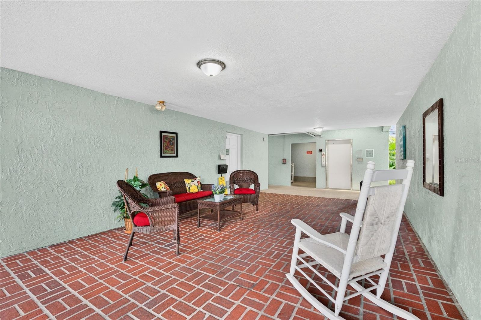 BELLEAIR FOREST - Residential