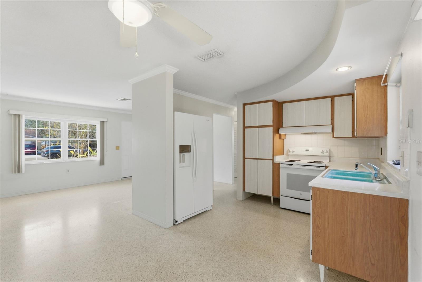 DUNEDIN ISLES COUNTRY CLUB - Residential