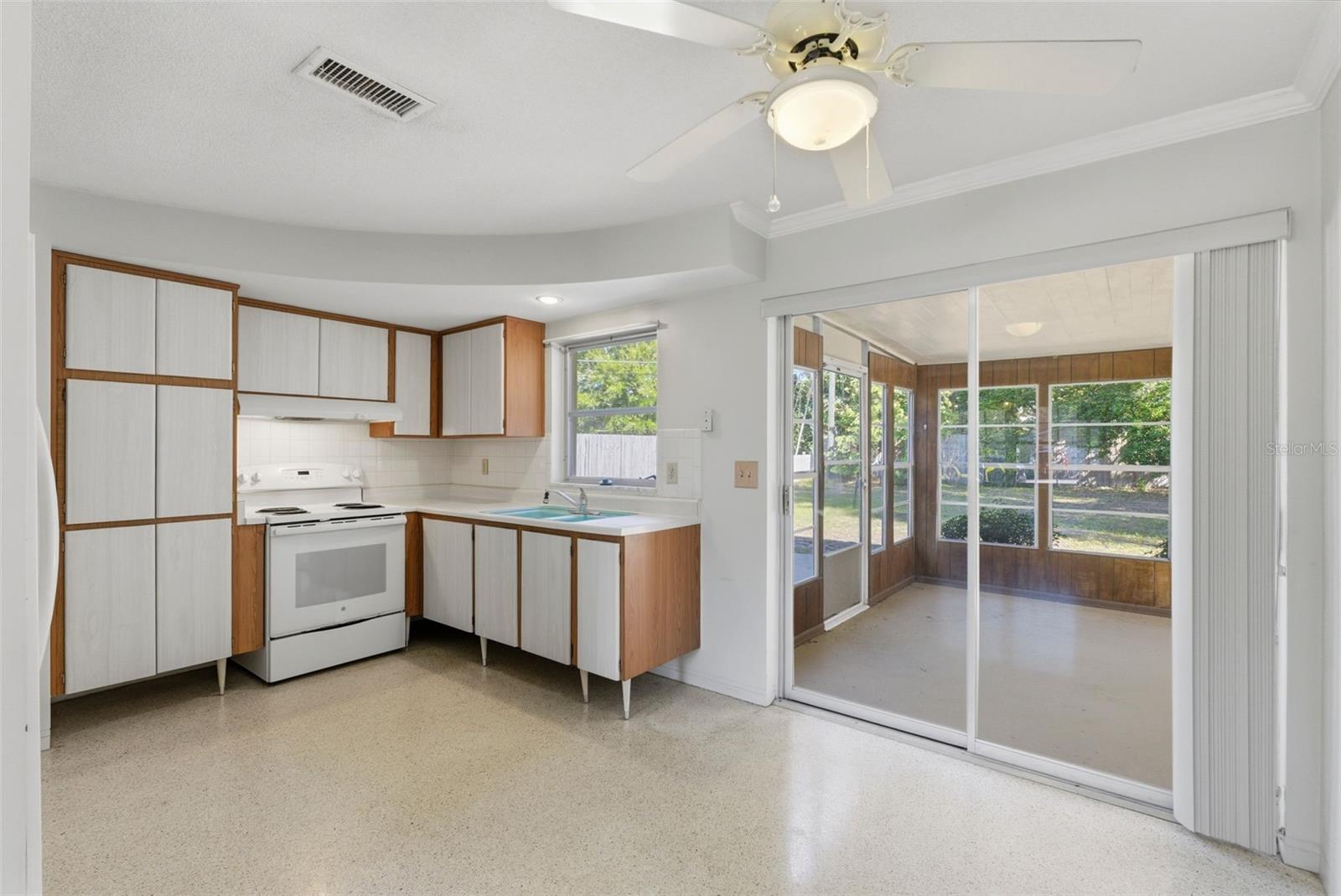 DUNEDIN ISLES COUNTRY CLUB - Residential