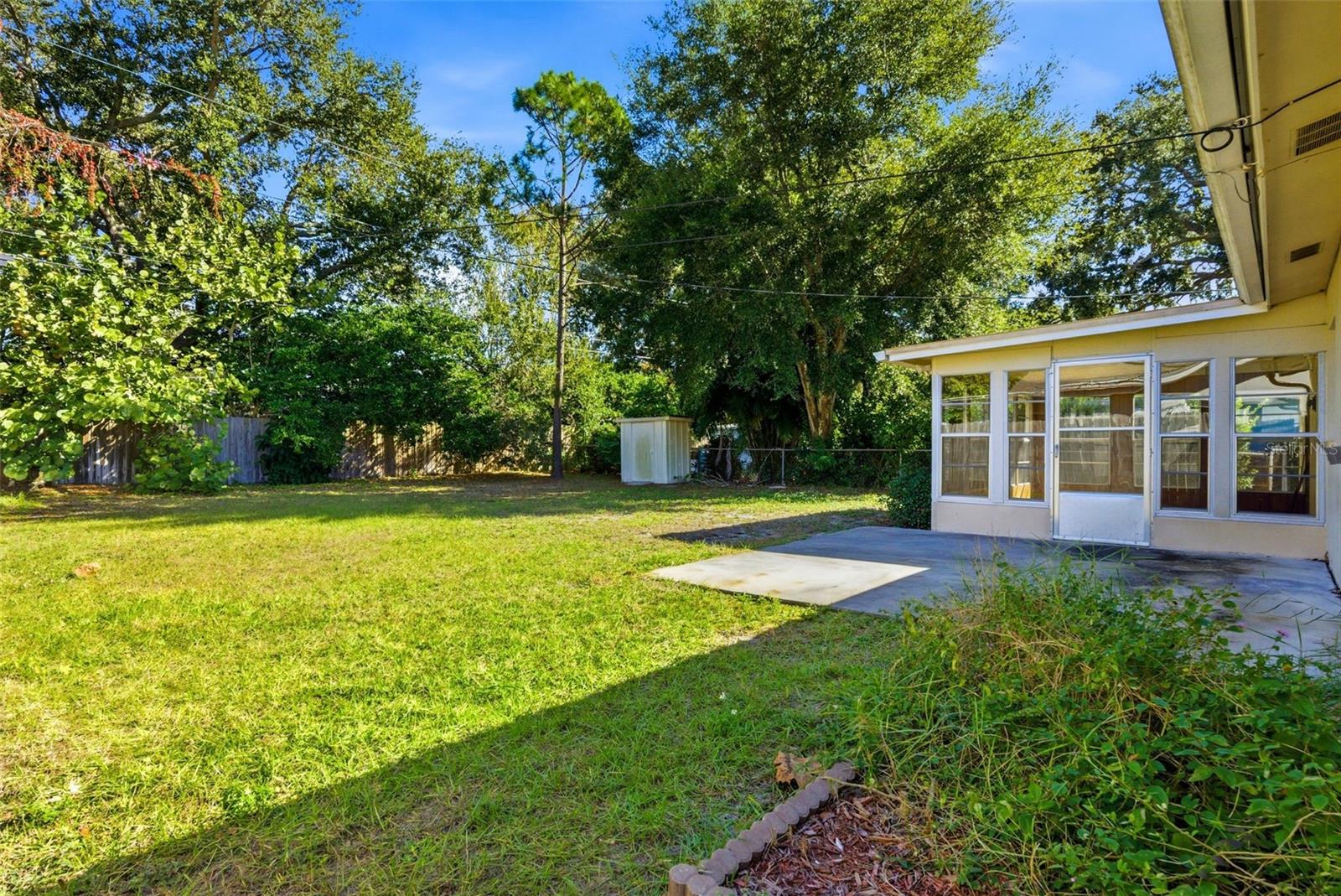 DUNEDIN ISLES COUNTRY CLUB - Residential