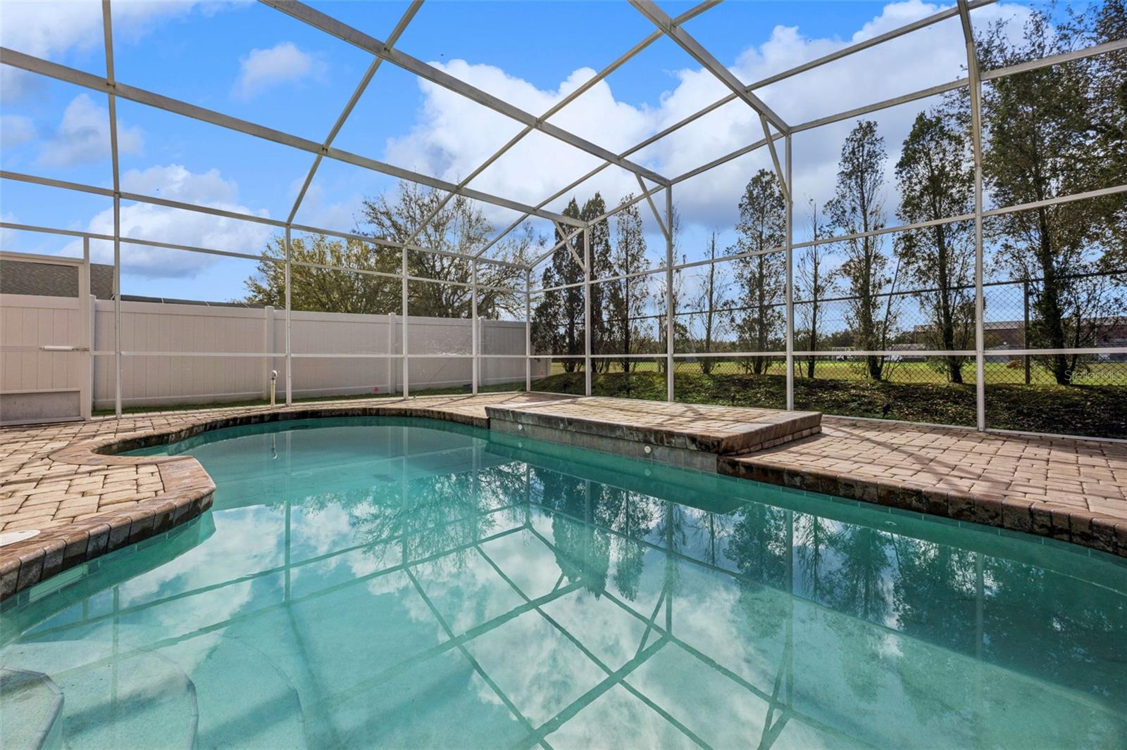 HUNTERS CRK 524-A - Residential