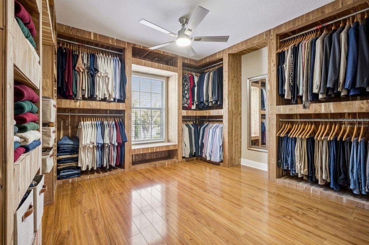 HUNTERS CRK 524-A - Residential