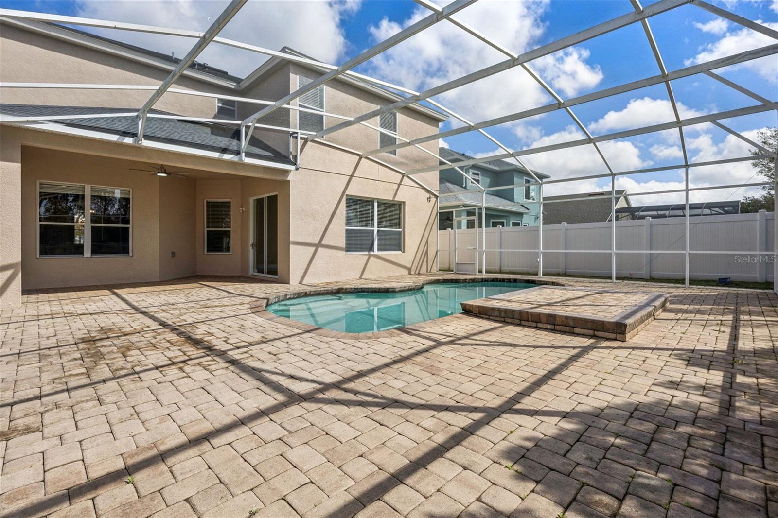 HUNTERS CRK 524-A - Residential