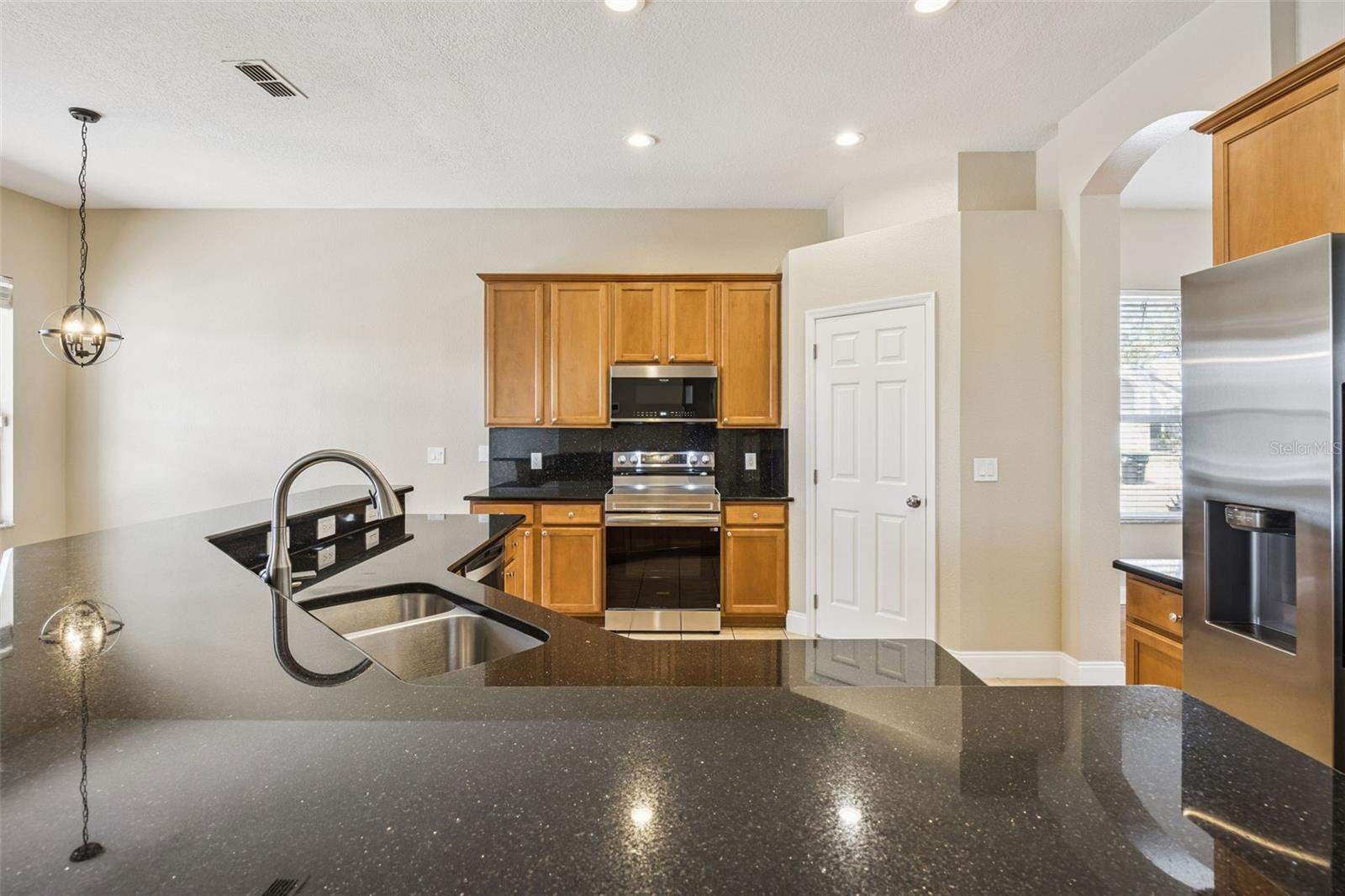 HUNTERS CRK 524-A - Residential