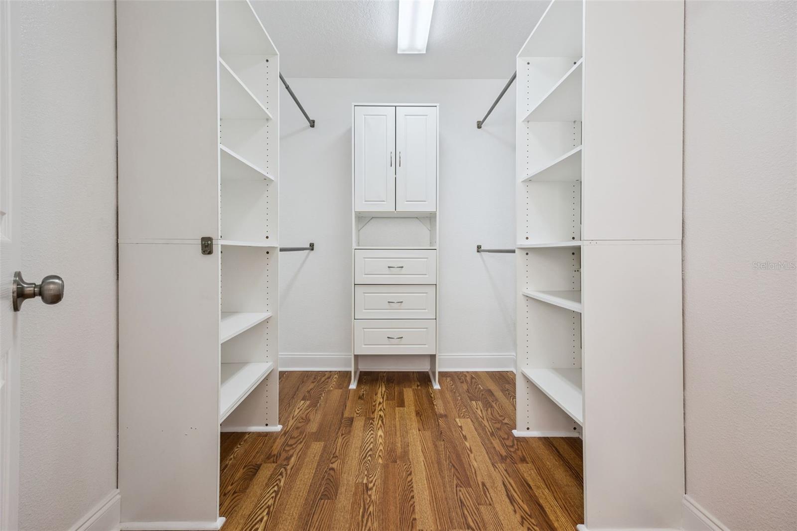 HUNTERS CRK 524-A - Residential