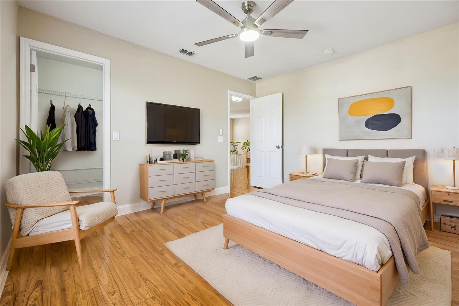 HUNTERS CRK 524-A - Residential