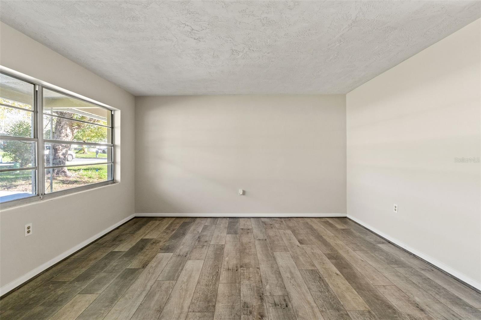 BEVERLY HILLS UNIT 05 - Residential