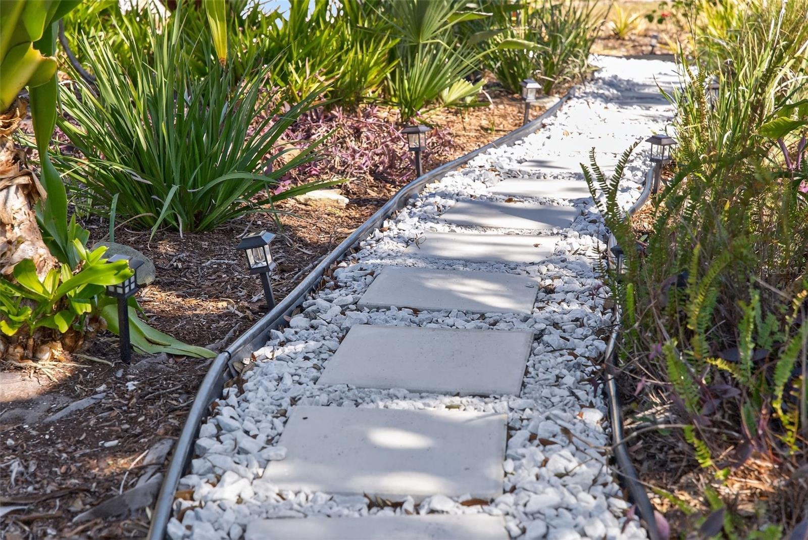 BAY POINT CORR OF - Residential