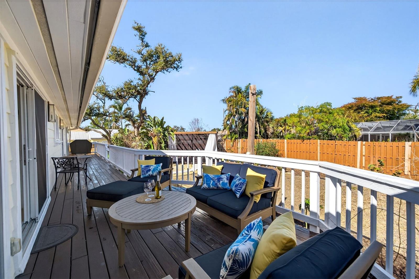 BAY POINT CORR OF - Residential