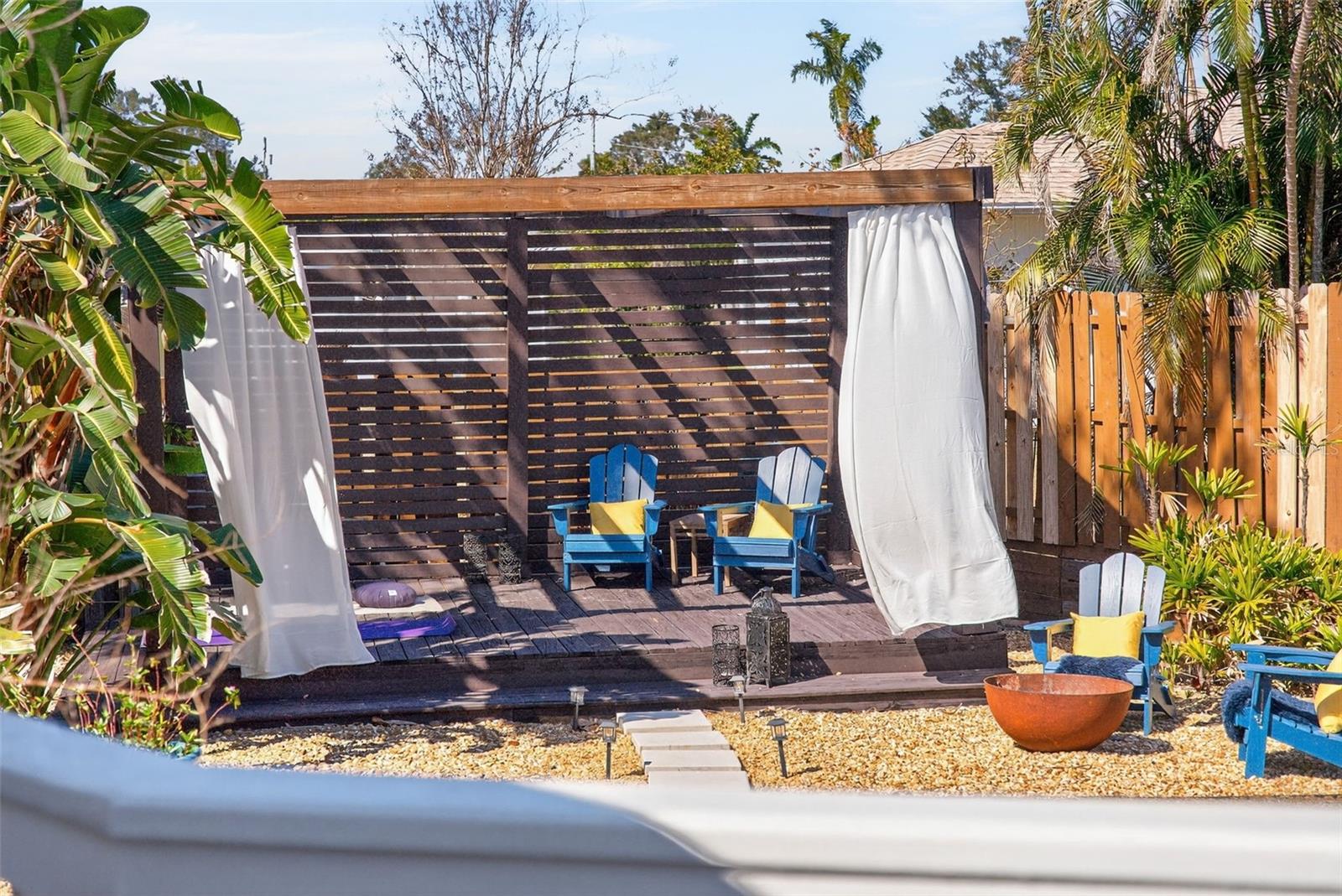 BAY POINT CORR OF - Residential