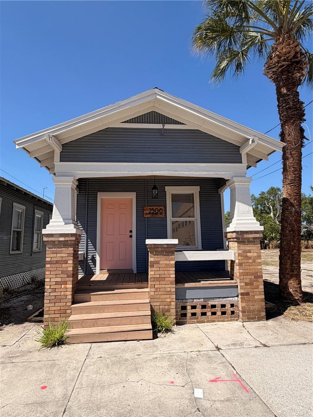 Photo of 2506 E Columbus Drive, Tampa, FL 33605 (MLS # TB8470131)