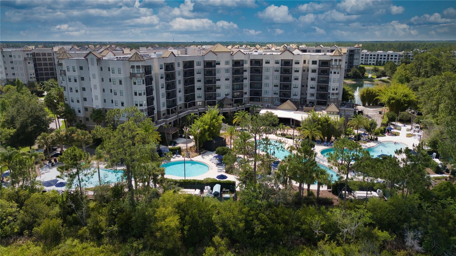 14501 GROVE RESORT AVENUE 2135