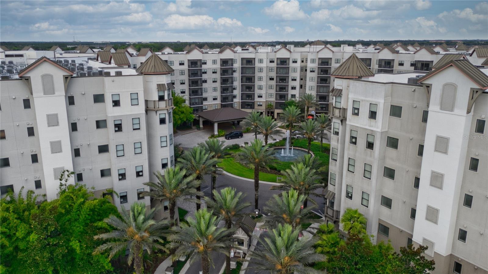 14501 GROVE RESORT AVENUE 2135