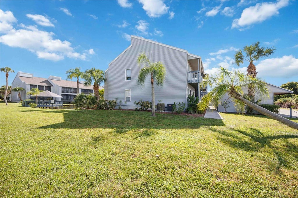 Photo of 259 Fenwick Drive #40, Venice, FL 34285 (MLS # A4704031)