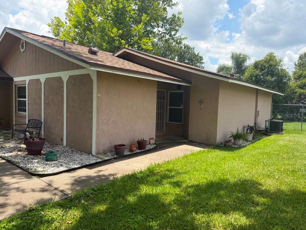 Photo of 2114 Wind Jammer Court, Kissimmee, FL 34744 (MLS # S5155403)