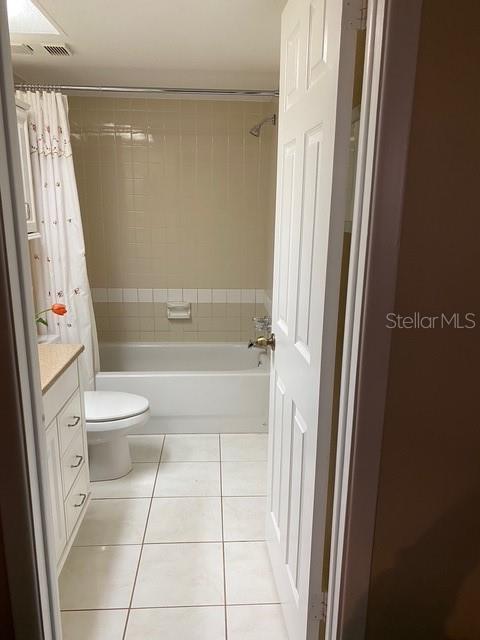 IMPERIAL OAKS CONDO - Residential Lease