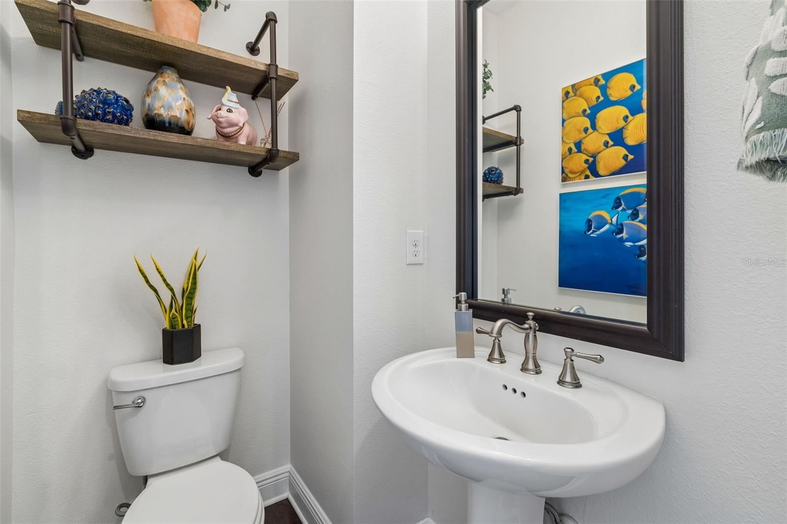 LINCOLN & HORATIO TWNHMS - Residential