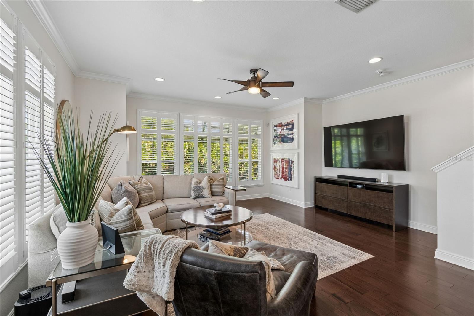 LINCOLN & HORATIO TWNHMS - Residential