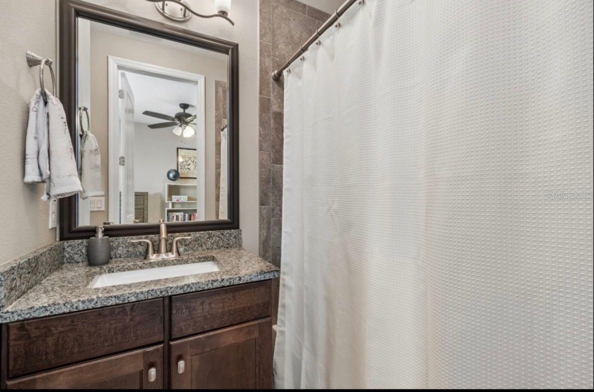 LINCOLN & HORATIO TWNHMS - Residential