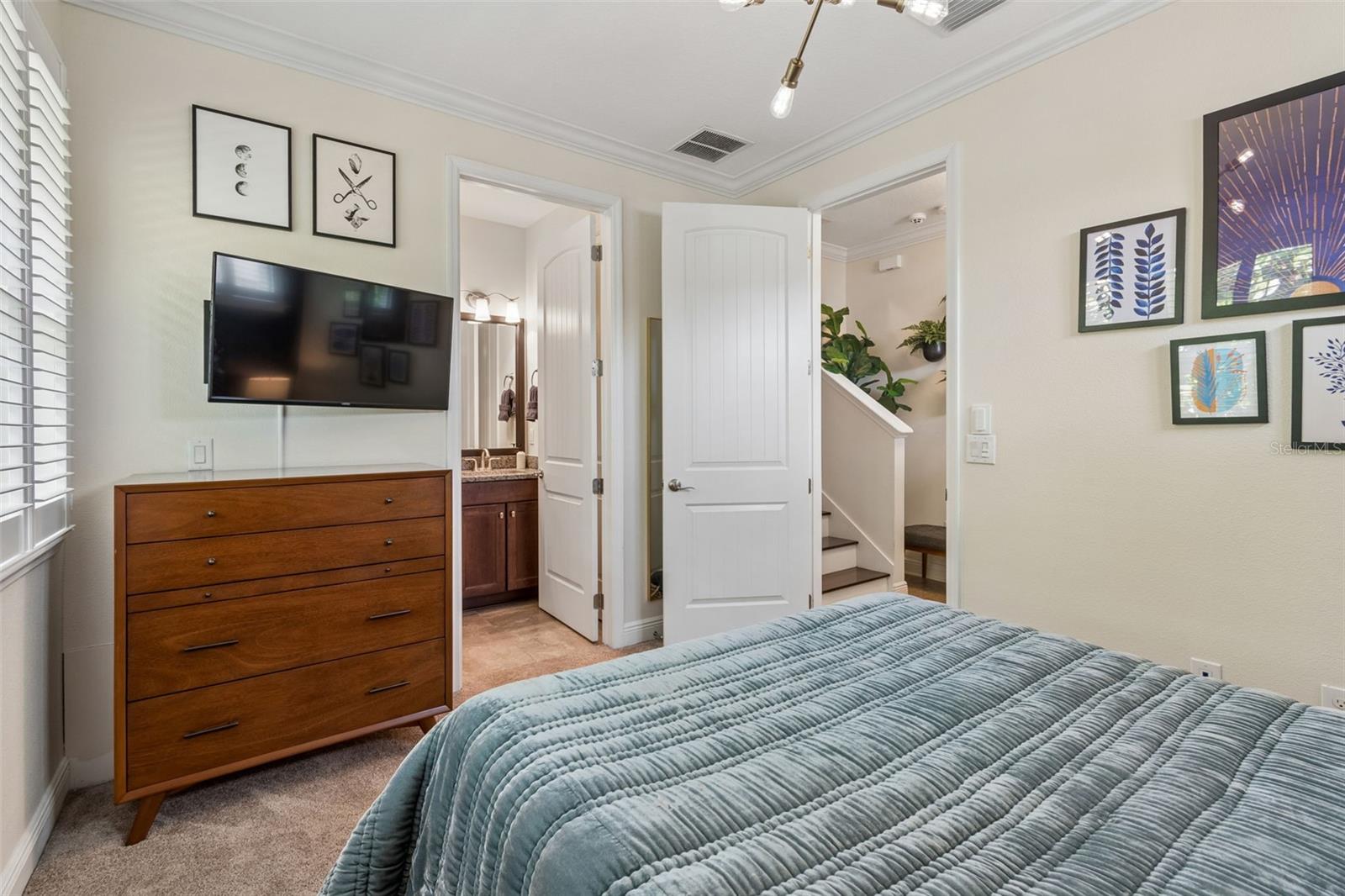 LINCOLN & HORATIO TWNHMS - Residential