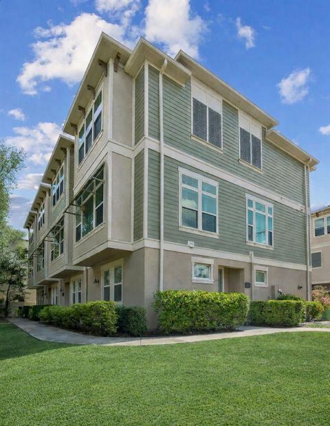 426 S LINCOLN AVENUE TAMPA FL 33609