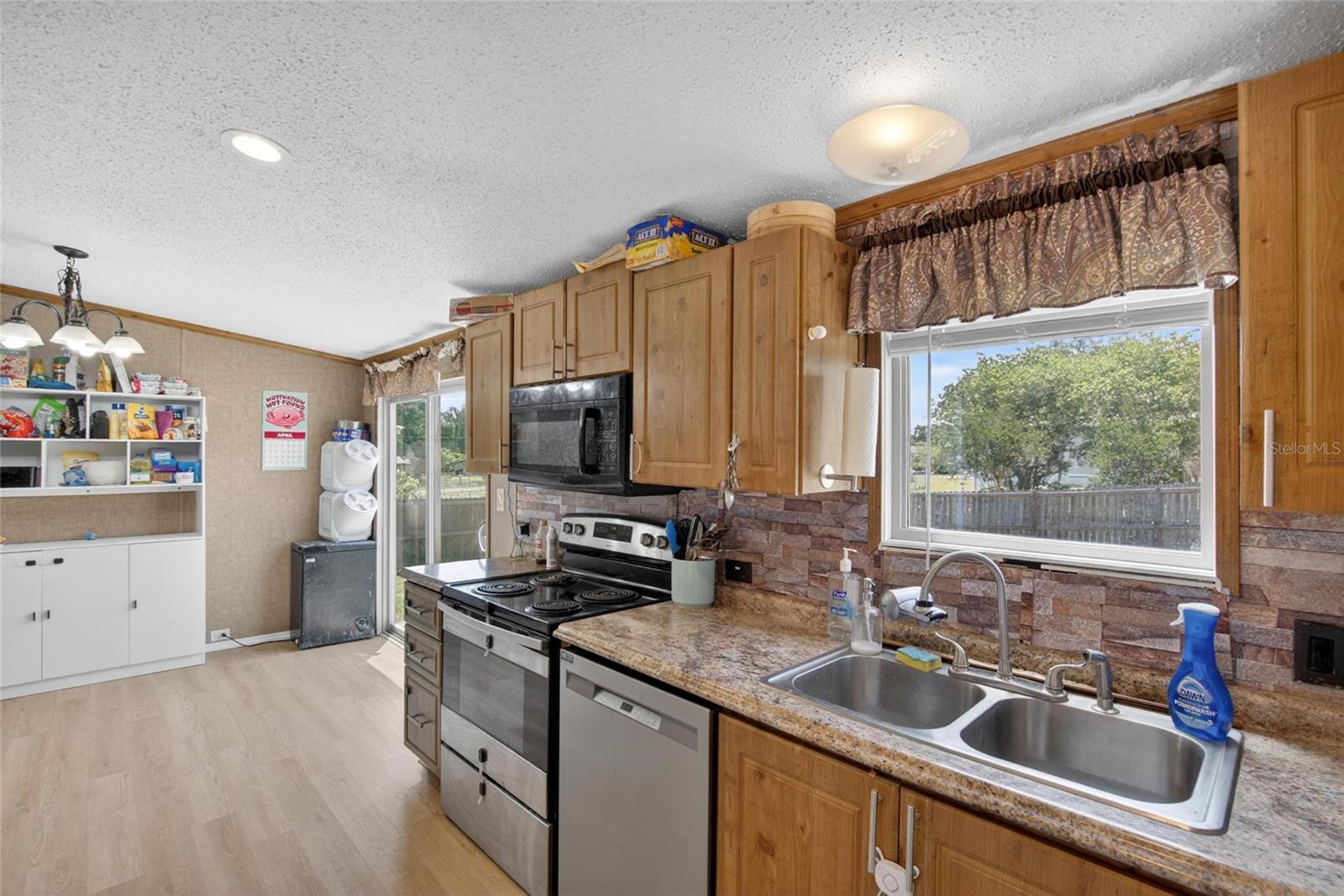 SHADY HAMMOCK - Residential