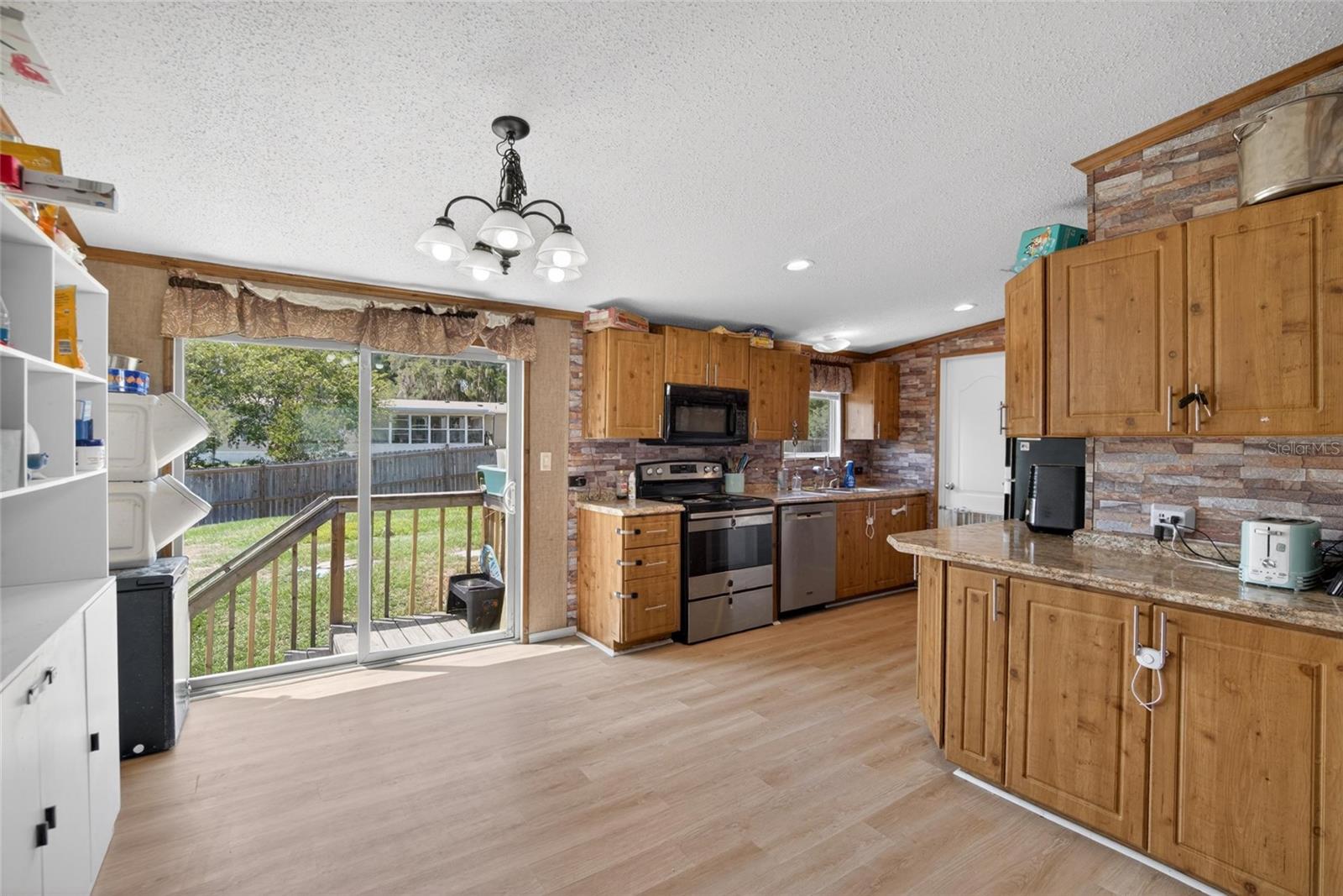 SHADY HAMMOCK - Residential